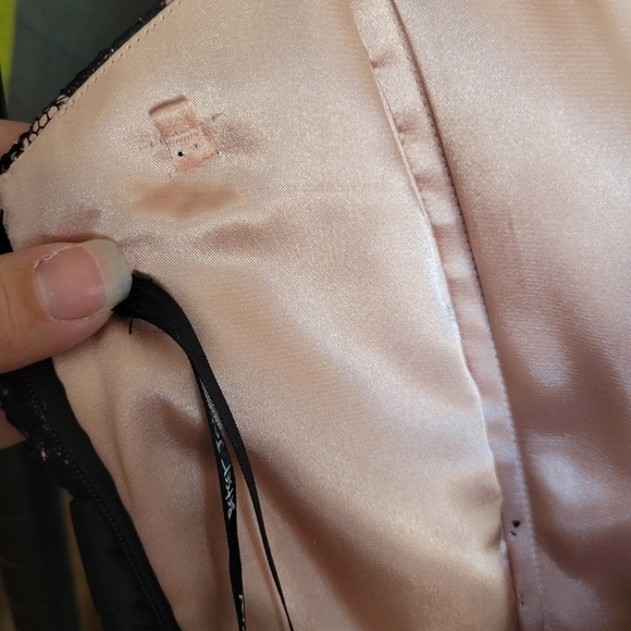 Betsey Johnson Black Strapless Bubble Hem Formal Dress size 4 - Picture 7 of 10